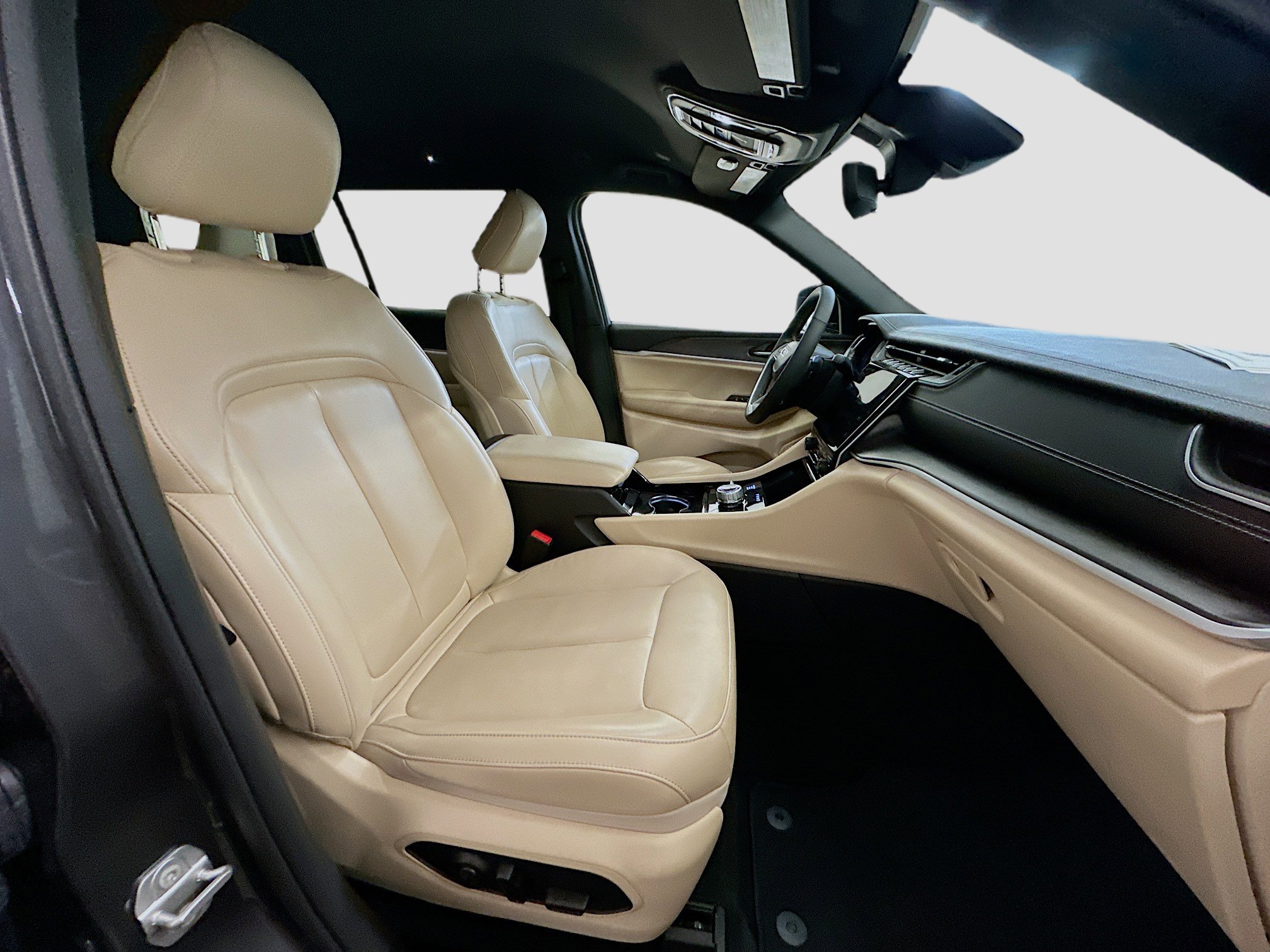 Used 2023 Jeep Grand Cherokee L Limited image 34