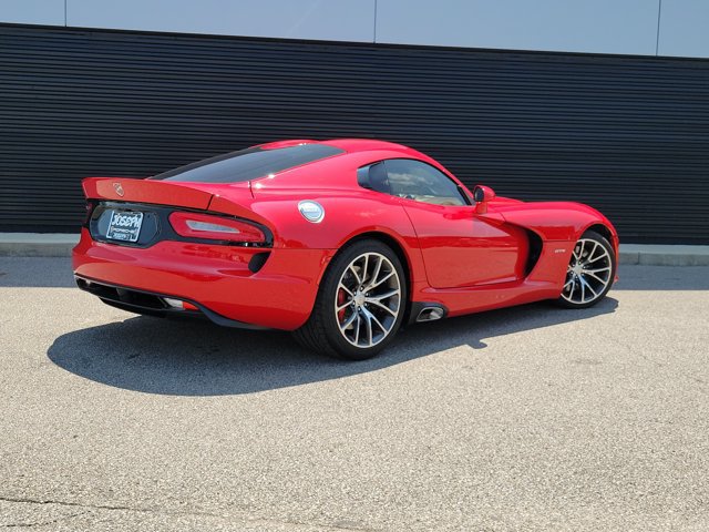 Used 2013 SRT Viper GTS w/ GTS Laguna Interior Pkg RWD image 3