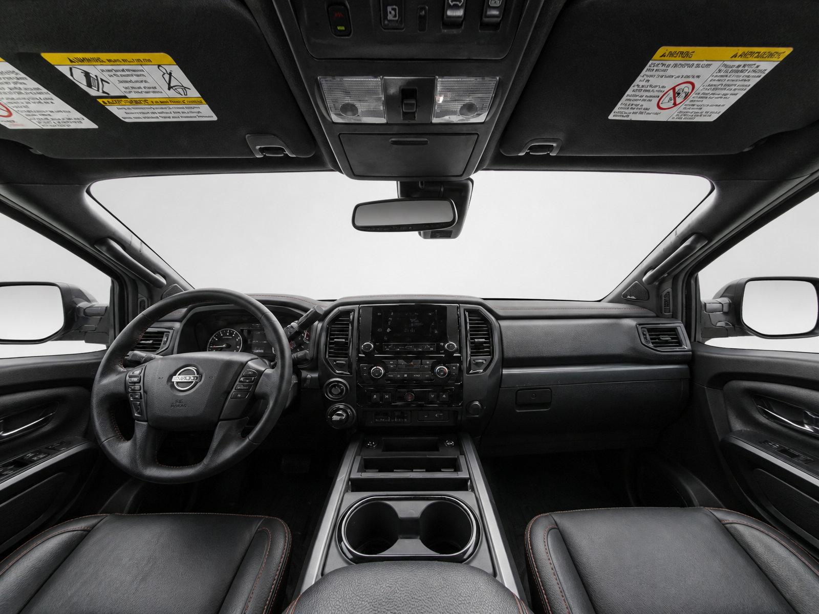 Used 2024 Nissan Titan PRO-4X w/ Pro-4x Convenience Package AWD/4WD image 12