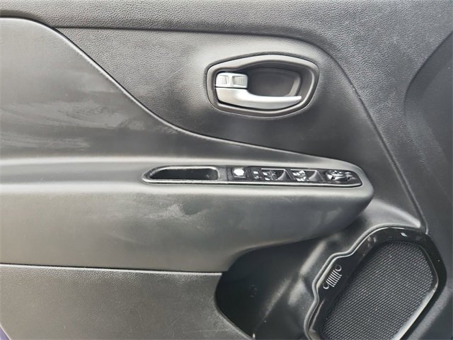 Used 2020 Jeep Renegade Altitude image 20