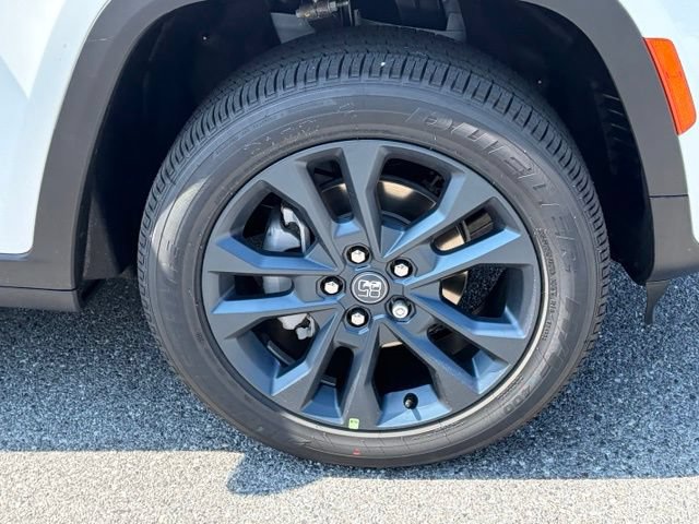 New 2026 Jeep Grand Cherokee Limited AWD/4WD image 11