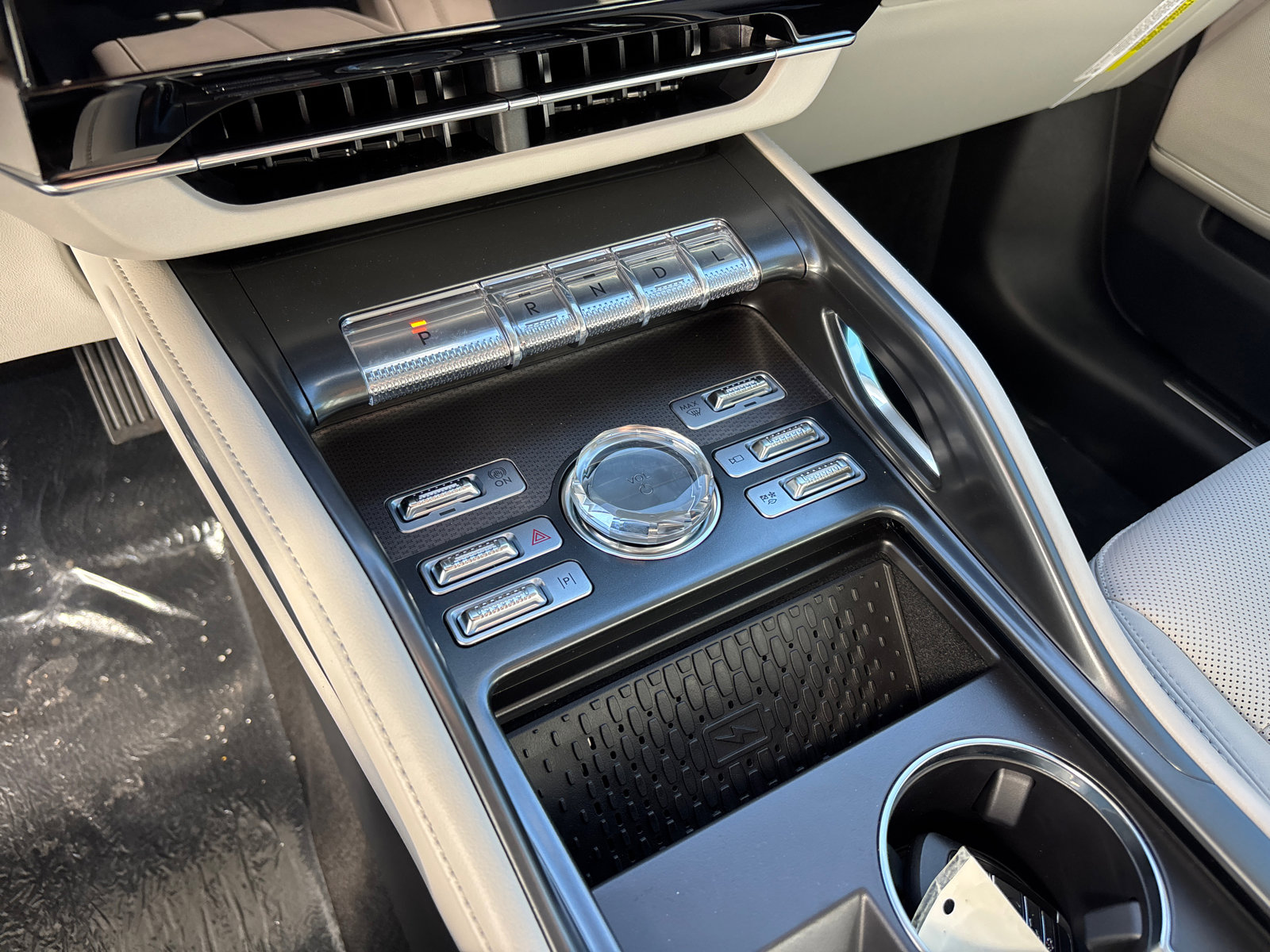 New 2026 Lincoln Nautilus Premier w/ Equipment Group 102A image 24