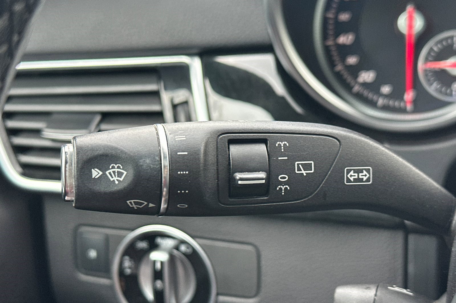 Used 2017 Mercedes-Benz GLS 450 4MATIC image 34