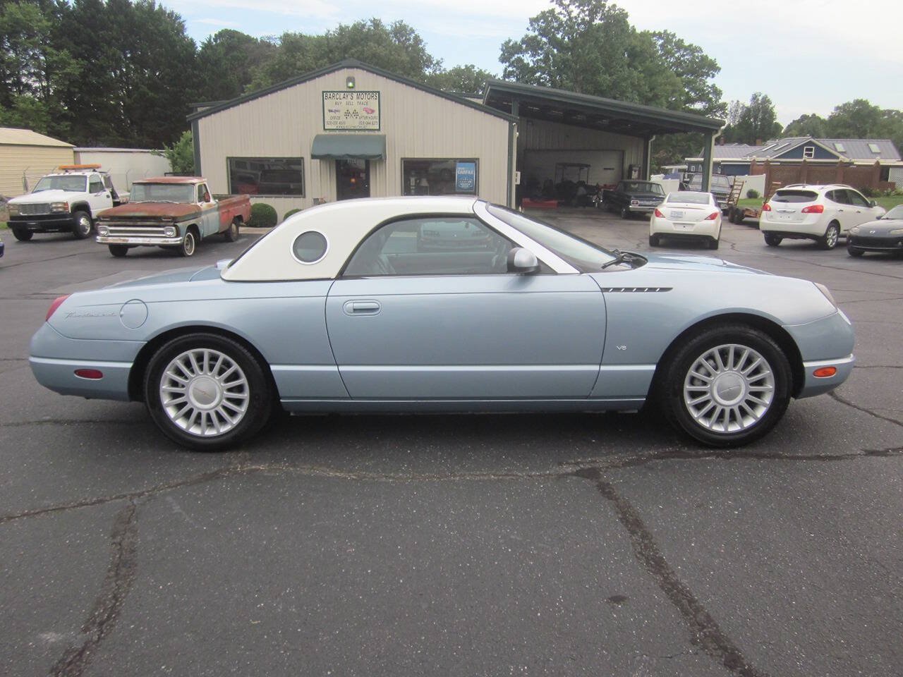 Used 2004 Ford Thunderbird RWD image 5