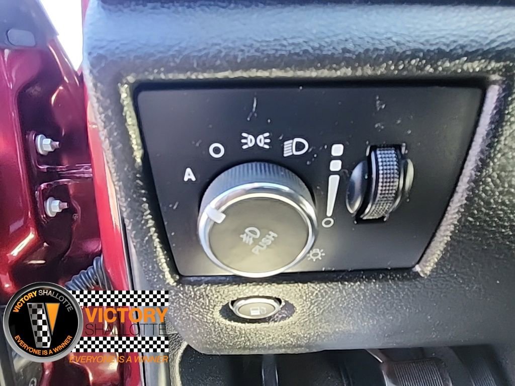 Certified 2022 Jeep Grand Cherokee Laredo X image 35