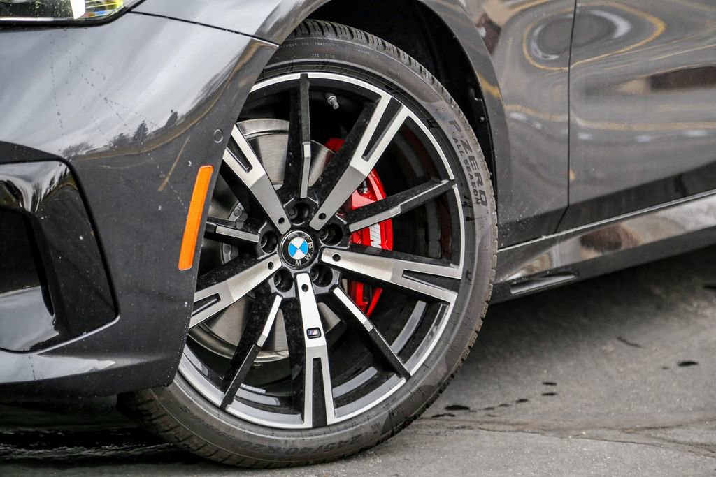 New 2026 BMW 530i xDrive w/ M Sport Package image 9