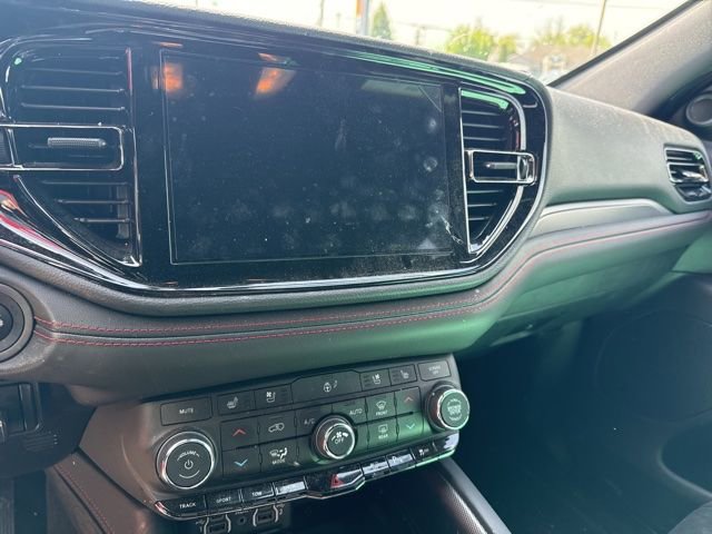 Used 2024 Dodge Durango R/T w/ Tow 'N Go Package AWD/4WD image 9
