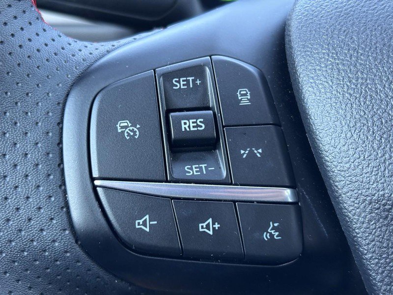 Used 2025 Ford Escape ST-Line Elite image 19