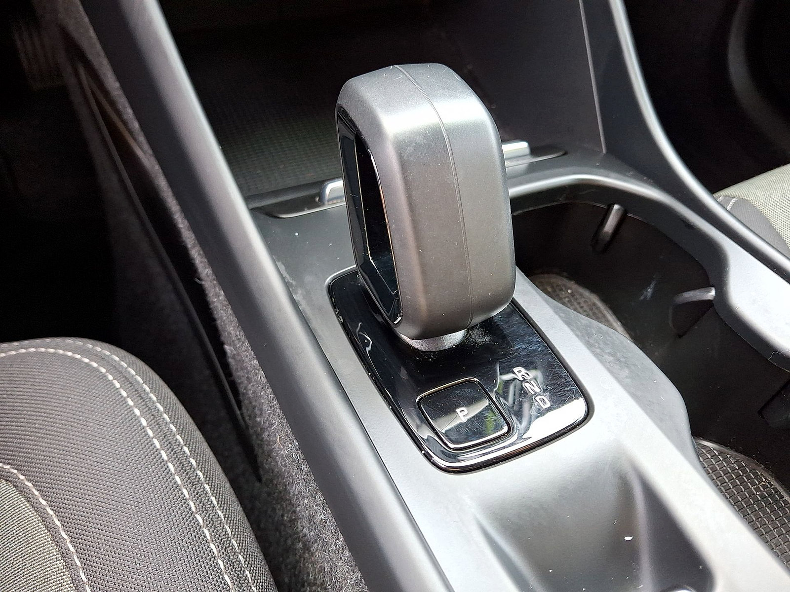 Used 2023 Volvo XC40 B5 Core AWD/4WD image 12