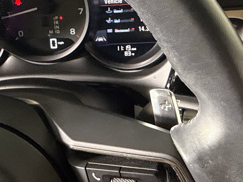 Certified 2023 Porsche Macan AWD/4WD image 22
