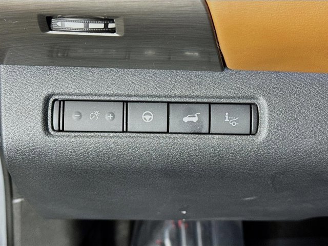 Certified 2022 Nissan Pathfinder Platinum w/ Cargo Package image 11