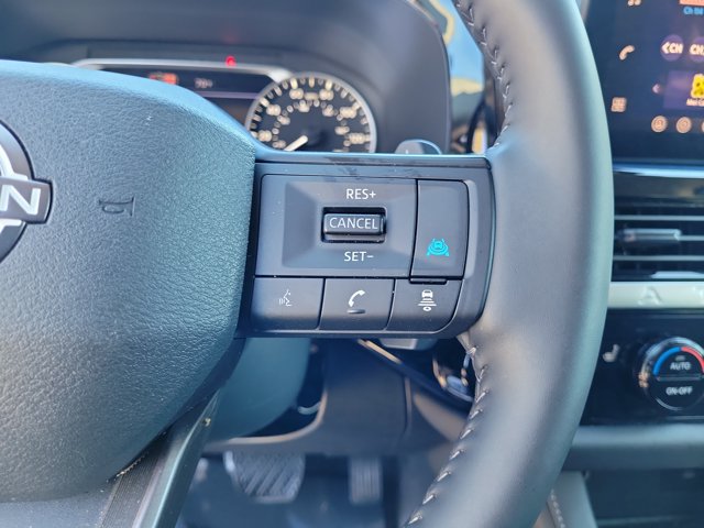 Used 2026 Nissan Pathfinder SV FWD image 23