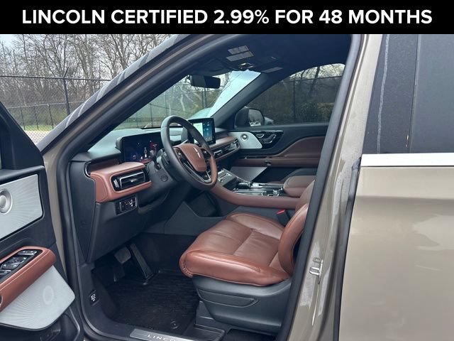 Certified 2025 Lincoln Aviator Reserve w/ Equipment Group 201A AWD/4WD image 13