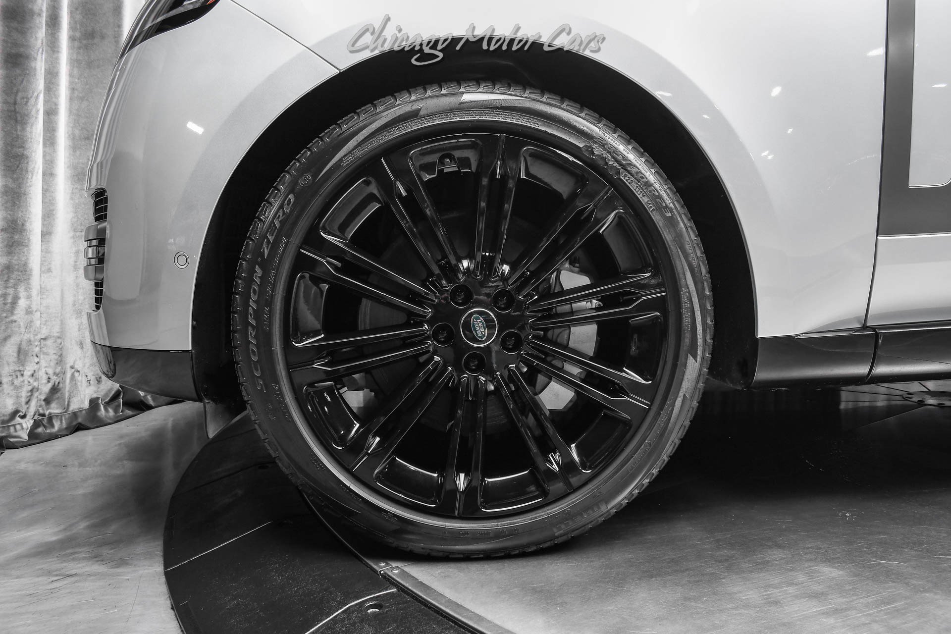 Used 2024 Land Rover Range Rover SE image 53