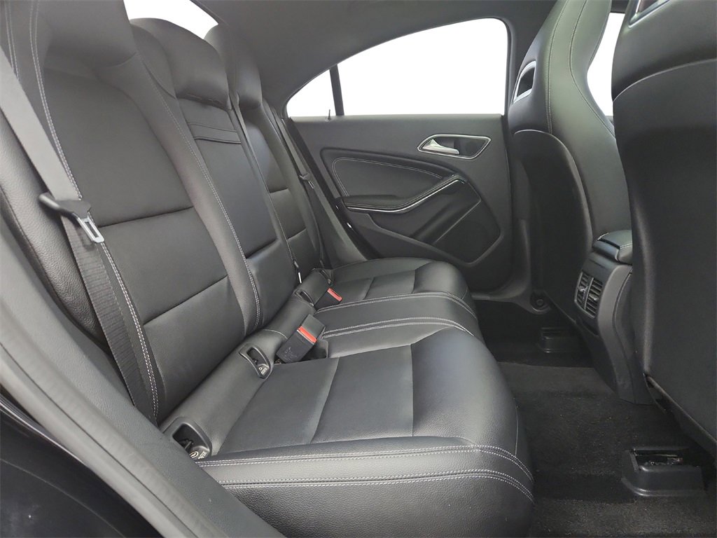 Used 2018 Mercedes-Benz CLA 250 4MATIC image 28