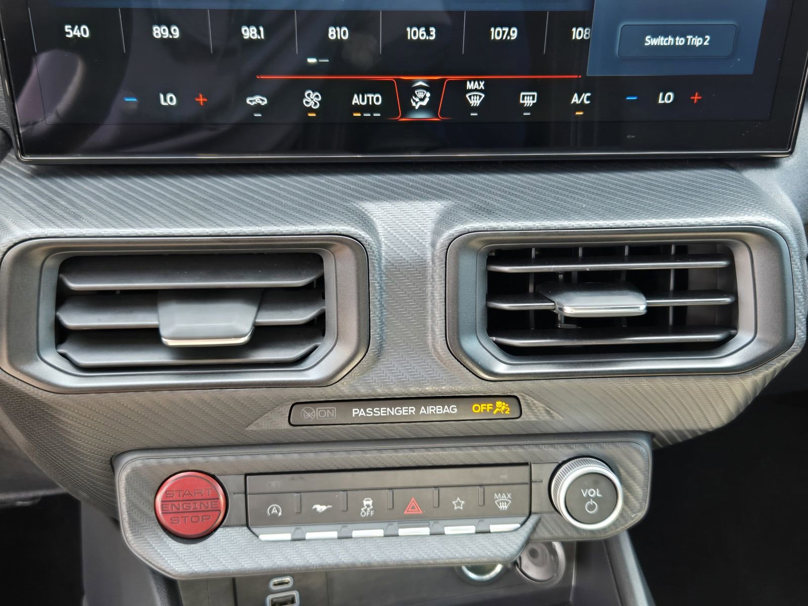 Used 2025 Ford Mustang Coupe RWD image 17