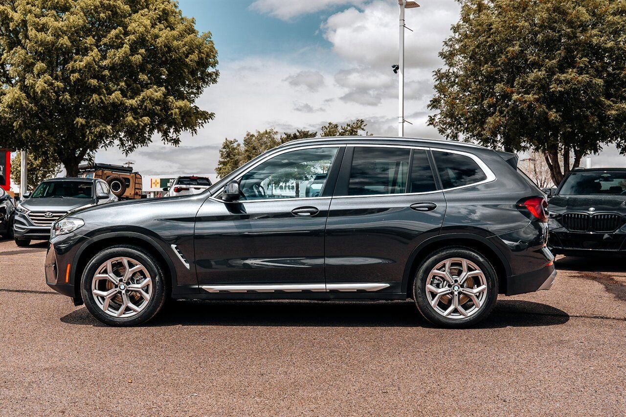 Used 2022 BMW X3 xDrive30i w/ Premium Package 2 (ZPA) AWD/4WD image 4