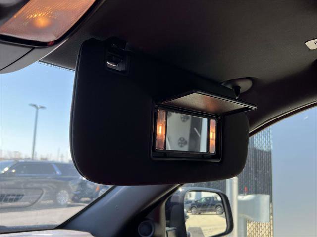 Used 2022 Dodge Durango R/T w/ Blacktop Package image 38