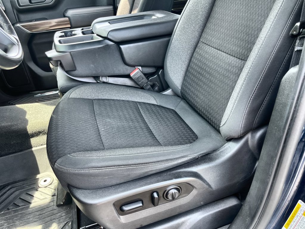 Certified 2021 Chevrolet Silverado 1500 RST AWD/4WD image 18