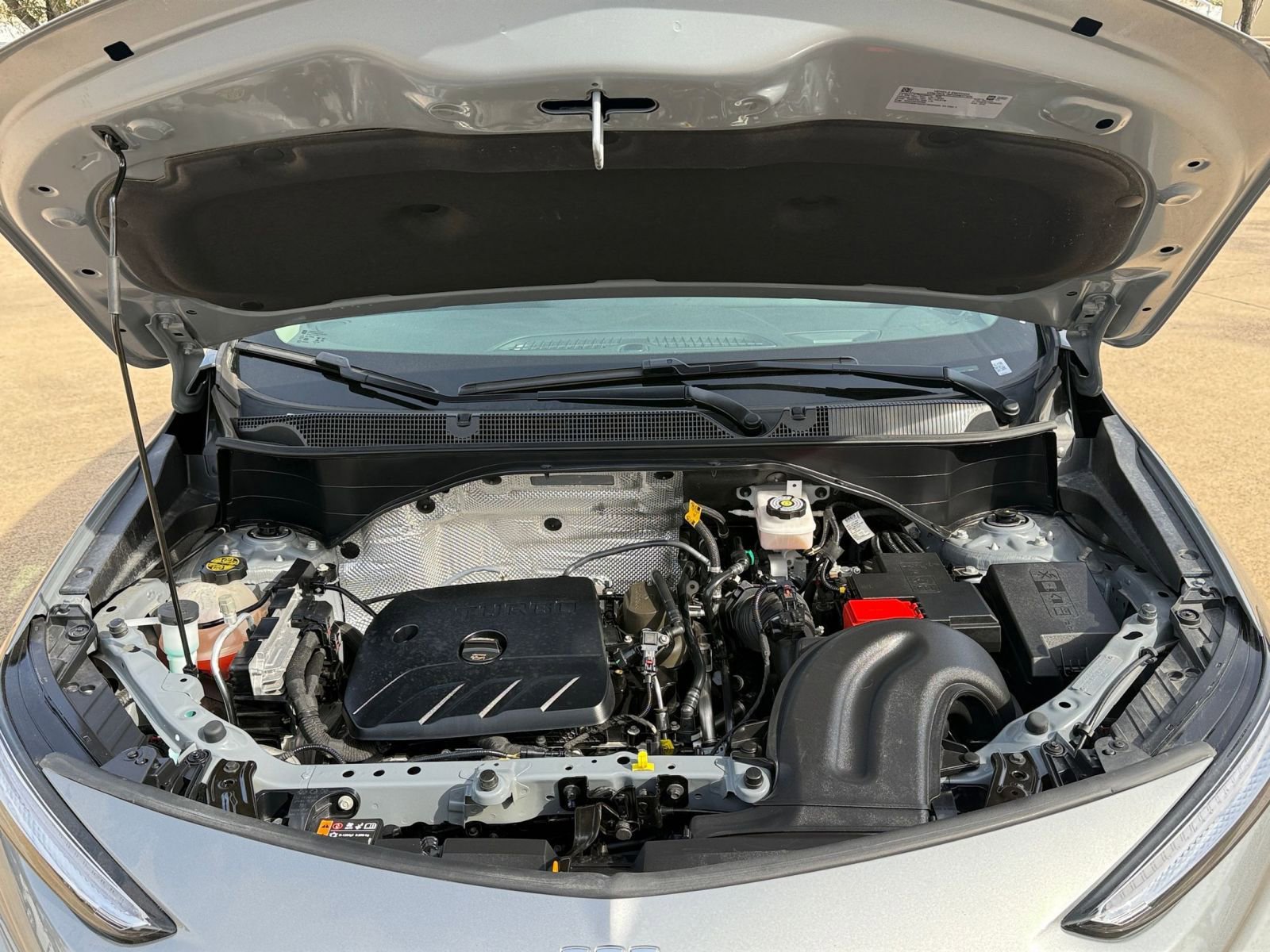 Used 2025 Buick Encore GX Preferred image 33