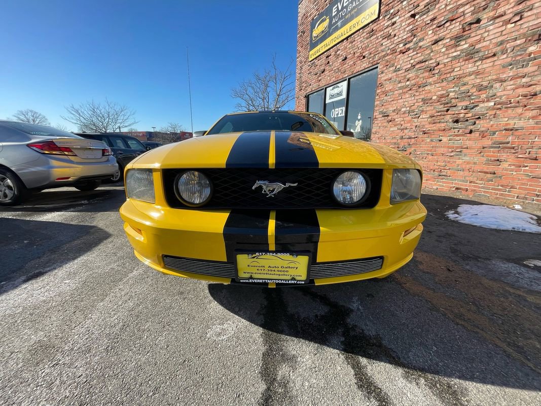 Used 2005 Ford Mustang GT Premium image 10