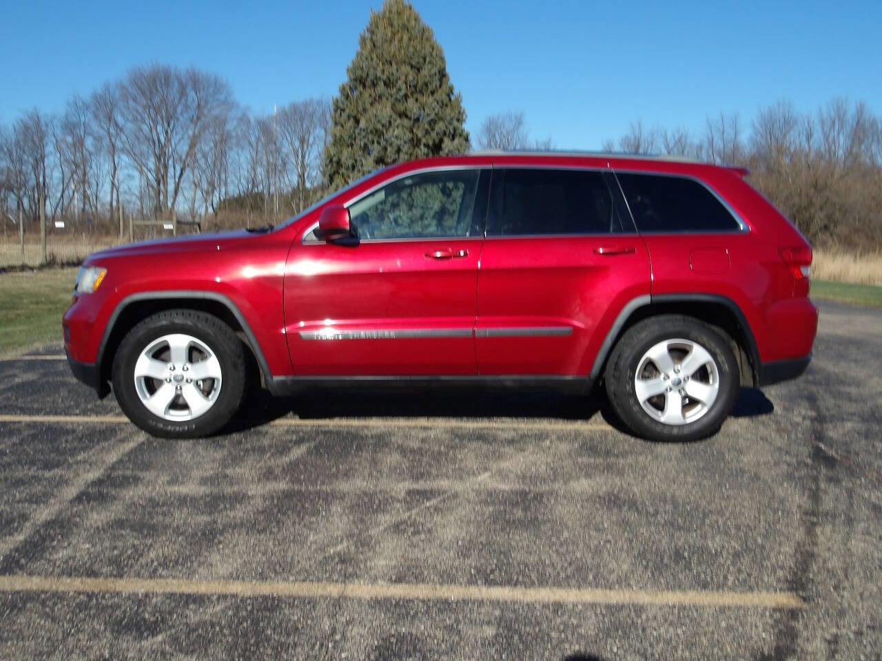 Used 2011 Jeep Grand Cherokee Laredo image 10