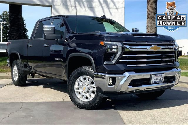 Used 2024 Chevrolet Silverado 2500 LTZ w/ LTZ Convenience Package image 2