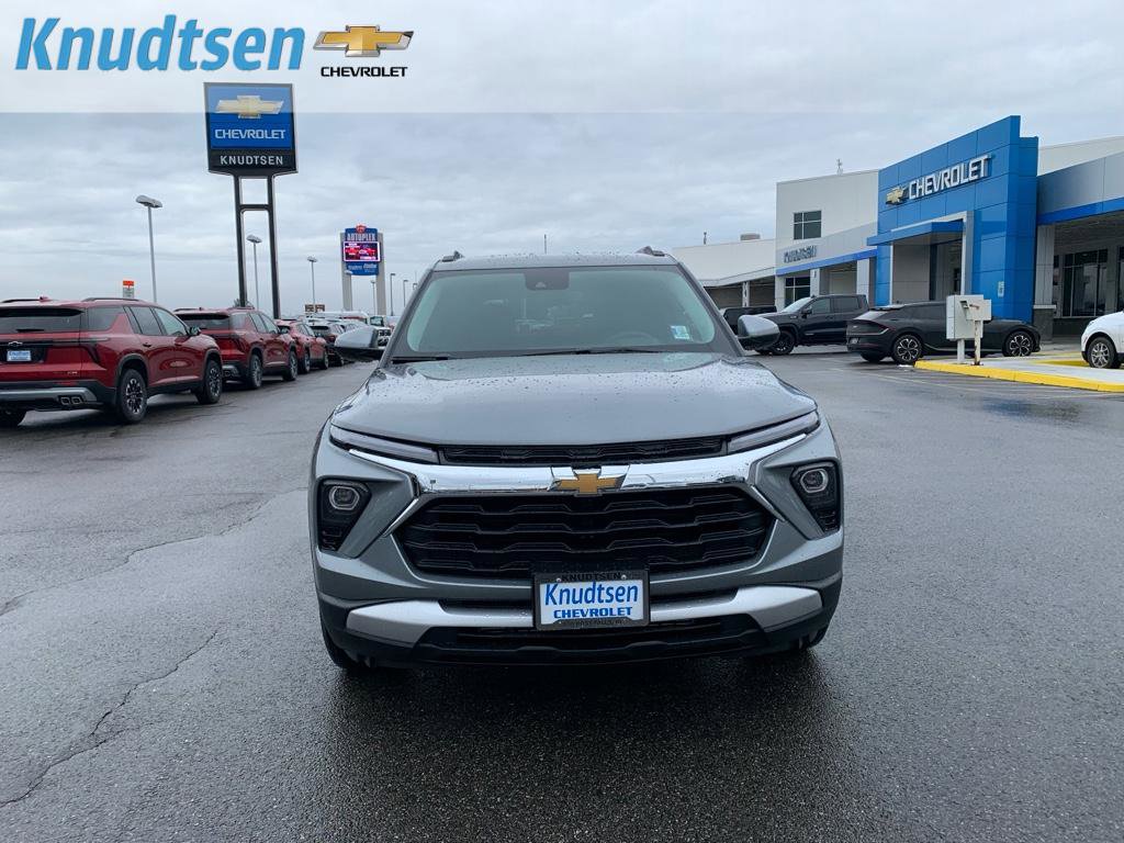 New 2026 Chevrolet TrailBlazer LT image 2