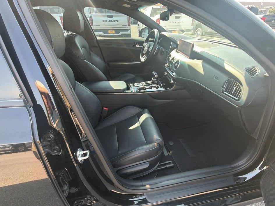 Used 2022 Kia Stinger GT-Line AWD/4WD image 30