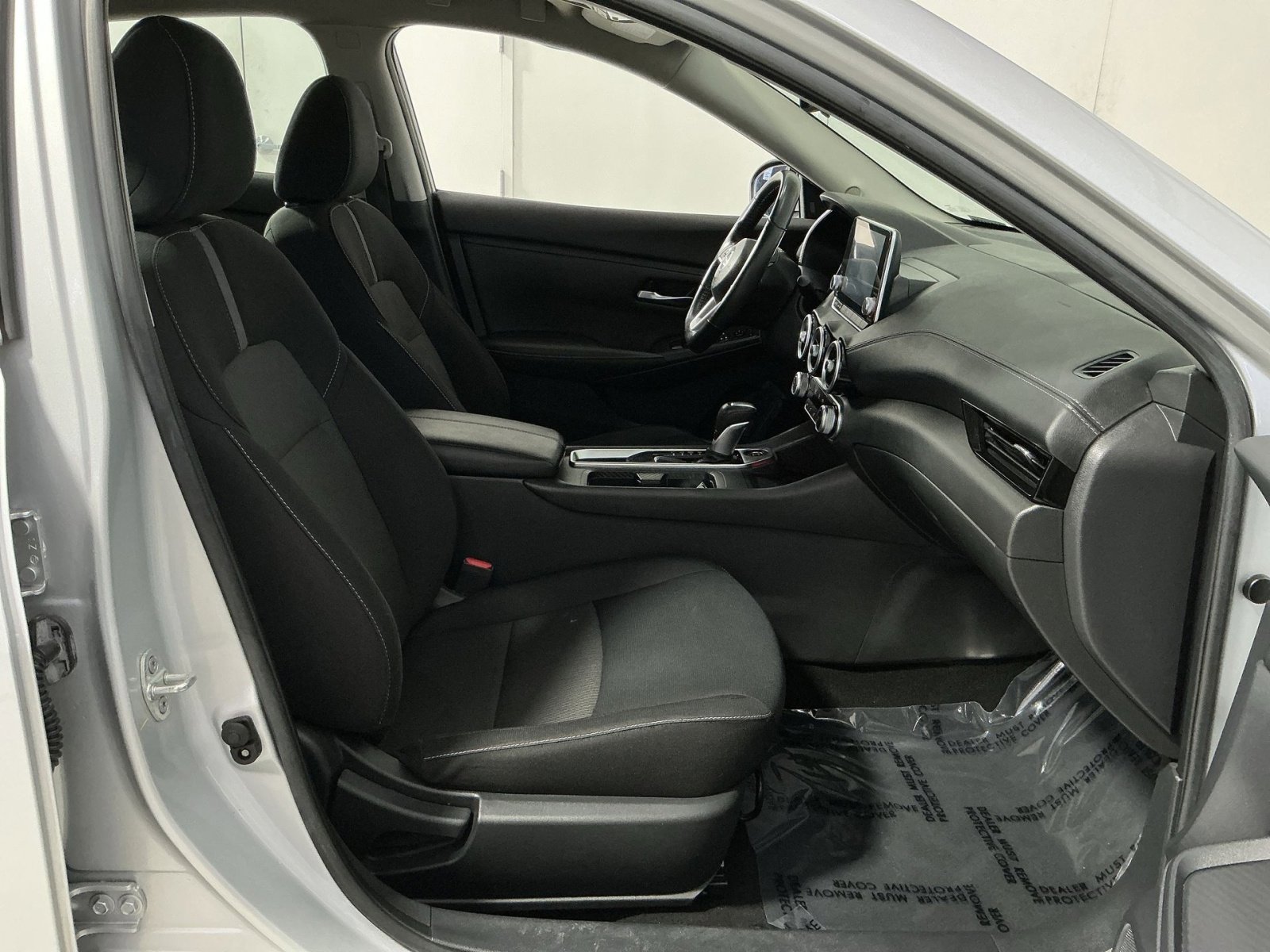 Used 2022 Nissan Sentra SV image 25