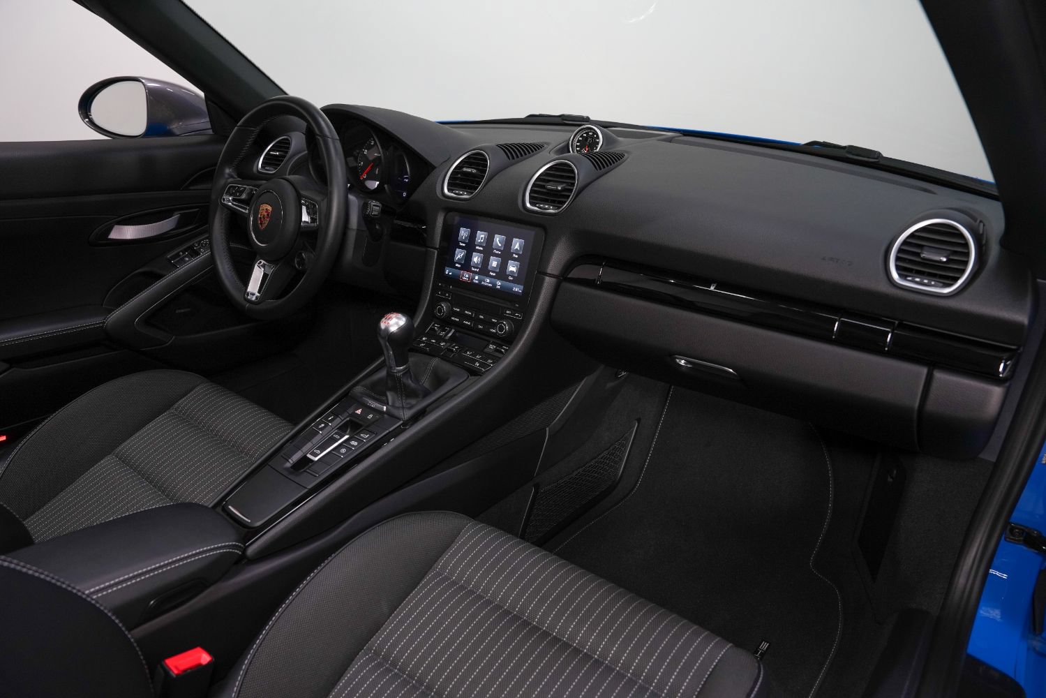Used 2022 Porsche 718 Boxster RWD image 31