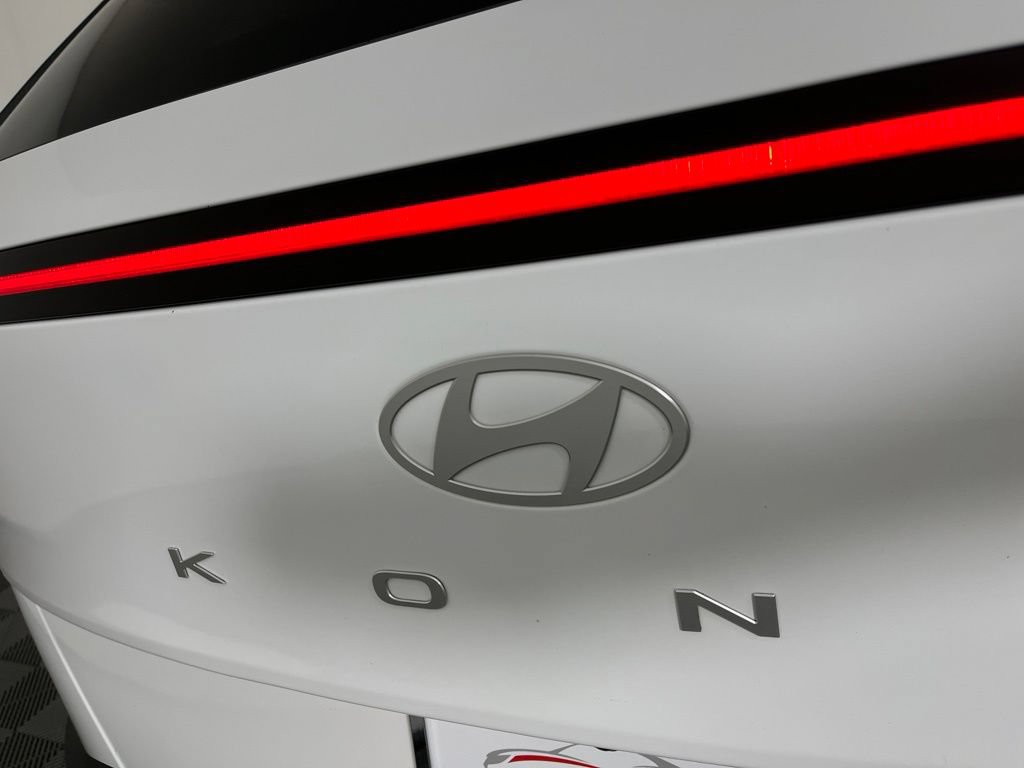 Used 2025 Hyundai Kona SEL AWD/4WD image 18