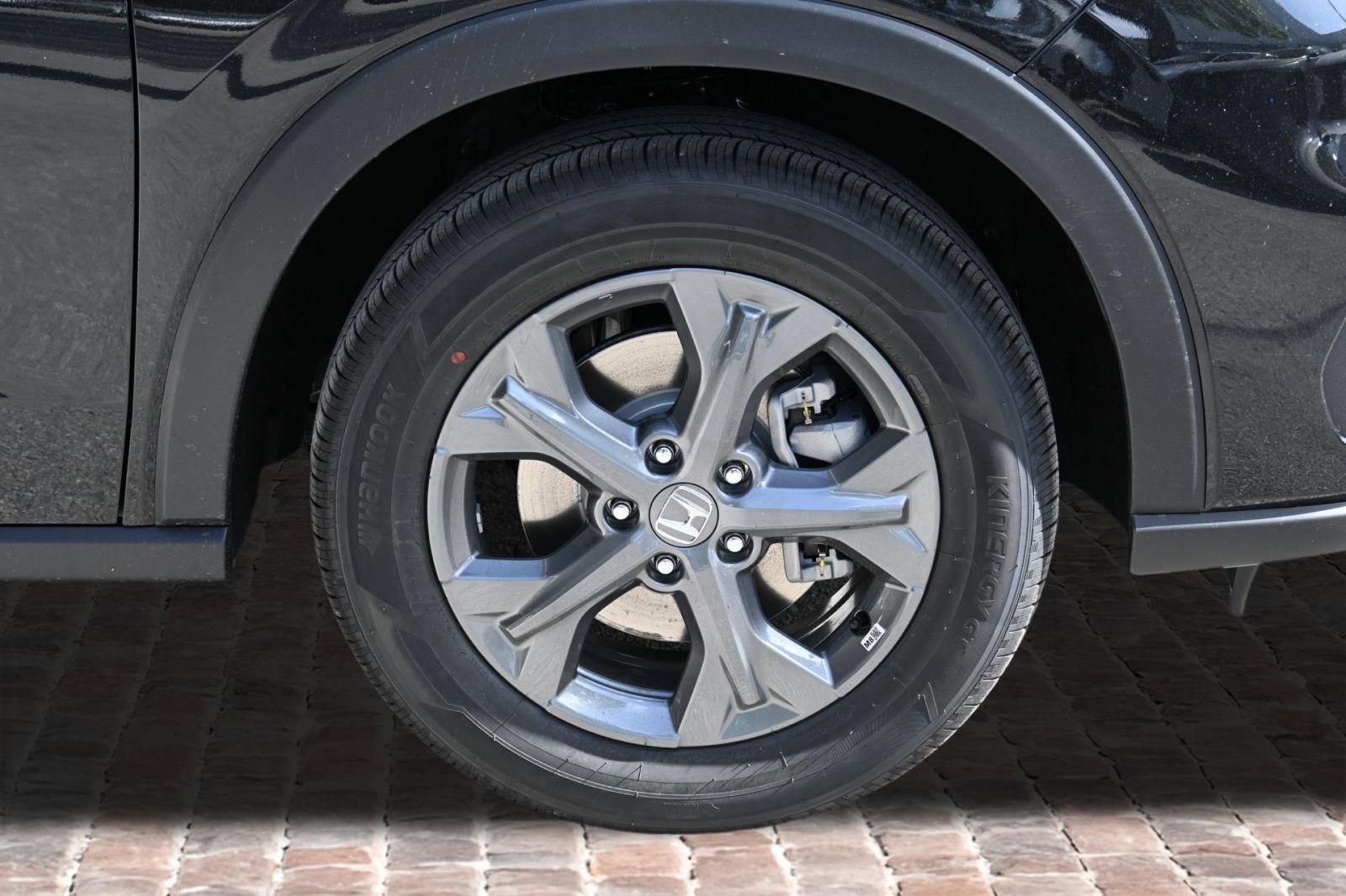 New 2026 Honda HR-V LX image 32