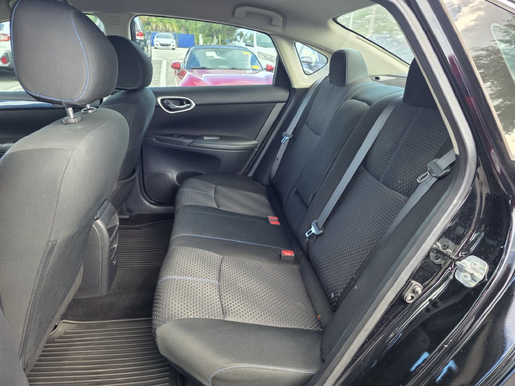 Used 2019 Nissan Sentra SR FWD image 15