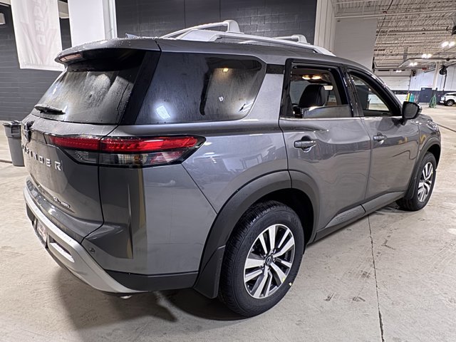 New 2025 Nissan Pathfinder SL image 10