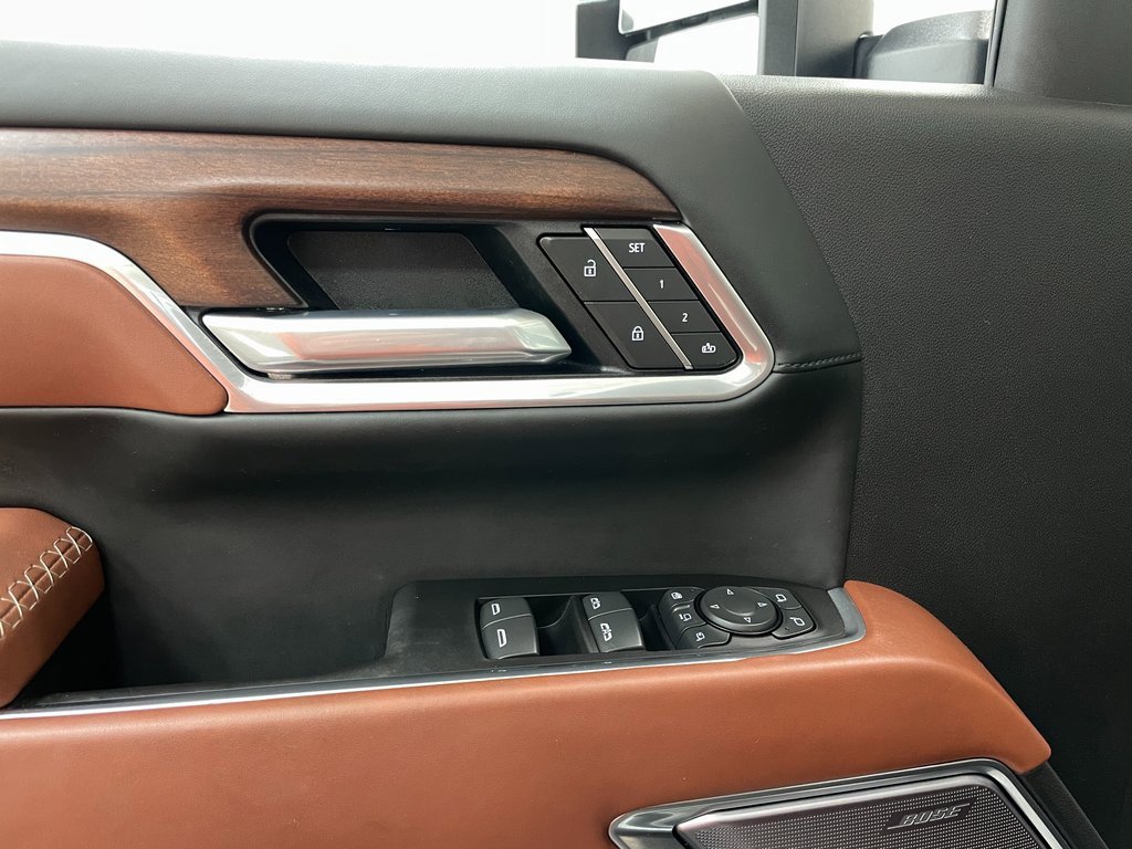 Used 2025 GMC Sierra 2500 Denali Ultimate w/ Max Trailering Package image 31