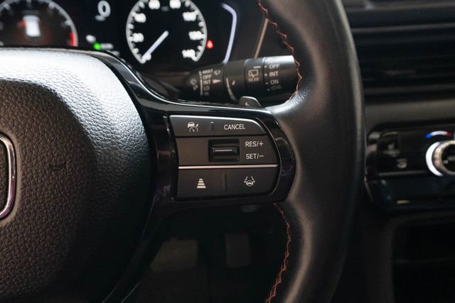 Used 2025 Honda Pilot TrailSport image 24