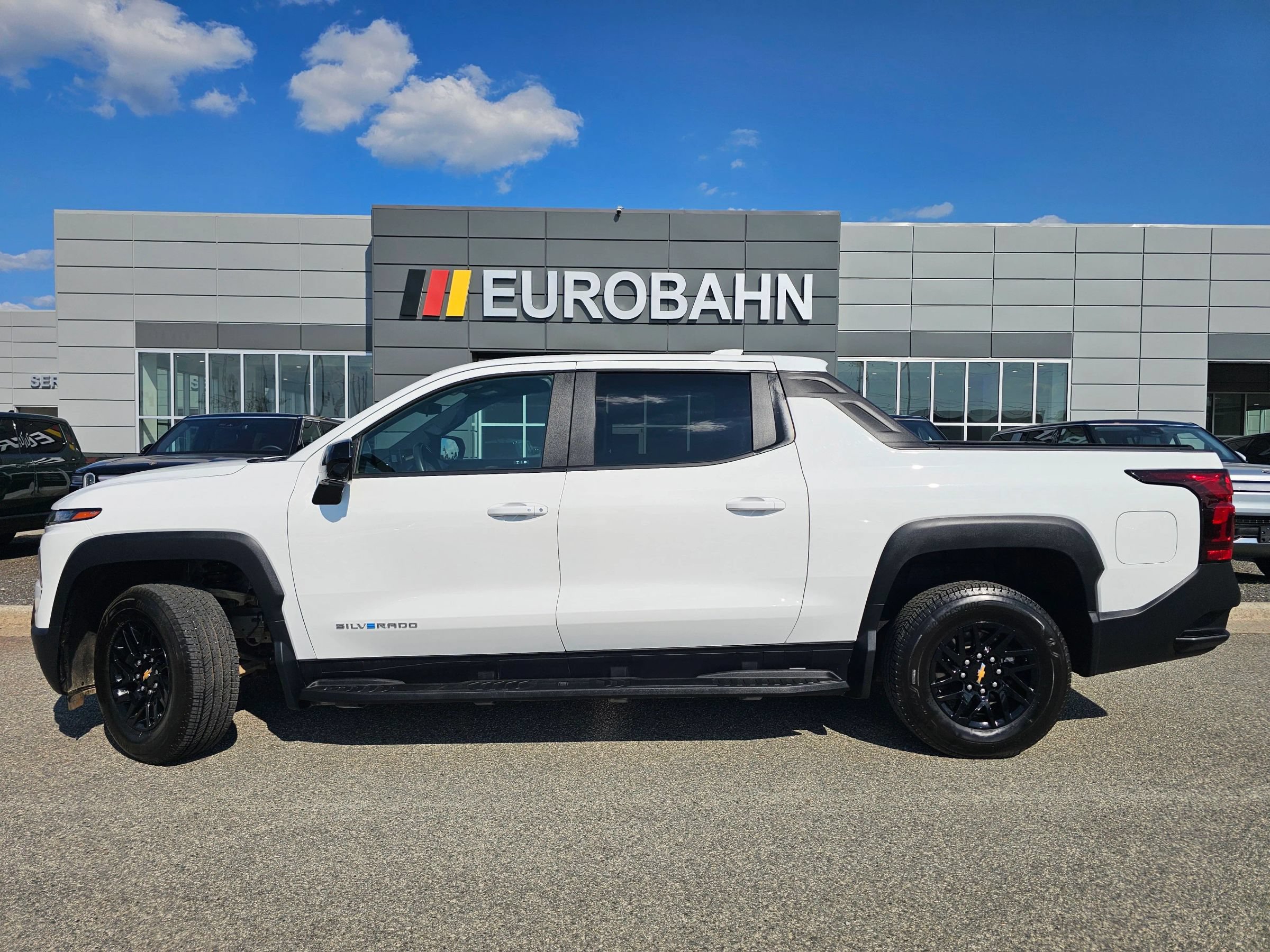 Used 2024 Chevrolet Silverado EV W/T AWD/4WD image 2