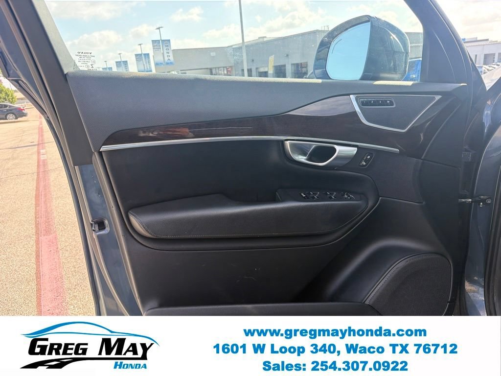 Used 2019 Volvo XC90 T5 Momentum w/ Protection Package Premier FWD image 10