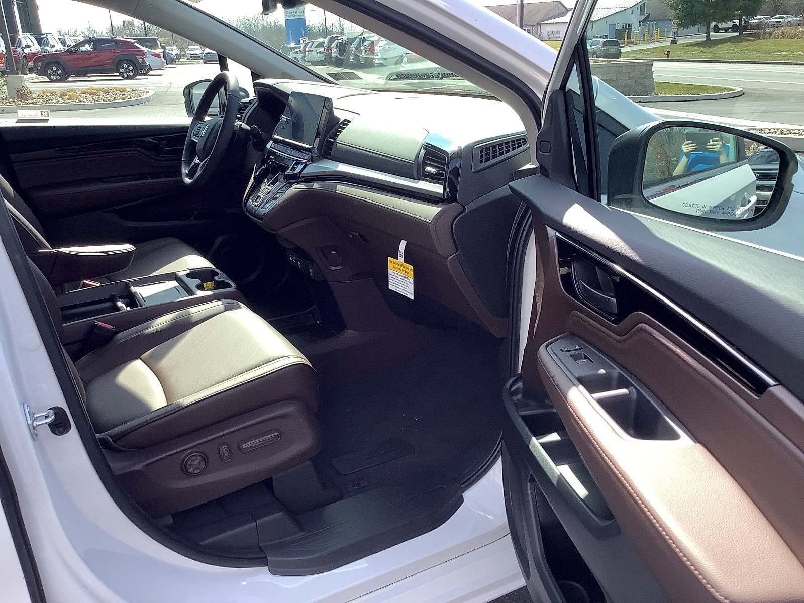 New 2026 Honda Odyssey Touring image 12