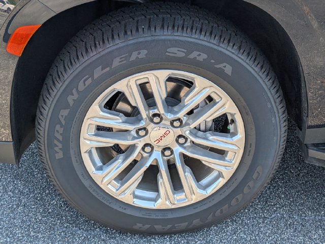 Used 2023 GMC Yukon XL SLT RWD image 13