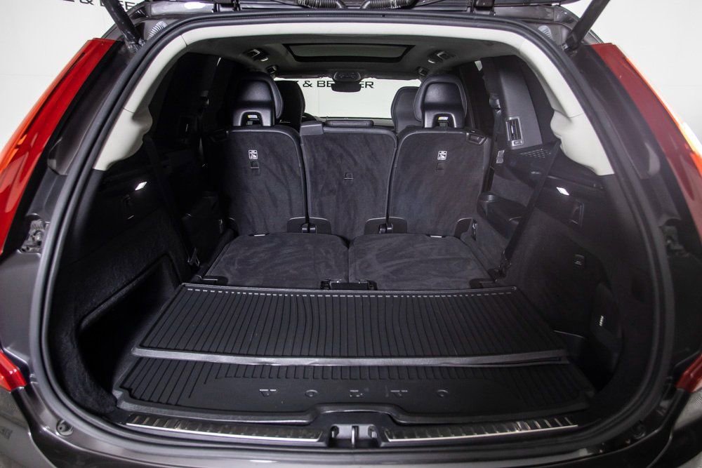 Used 2023 Volvo XC90 B6 Plus w/ Protection Package Premier image 12