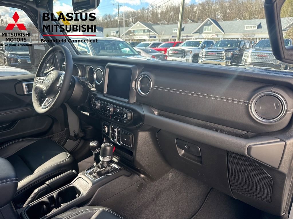 Used 2023 Jeep Wrangler Unlimited Sahara image 46