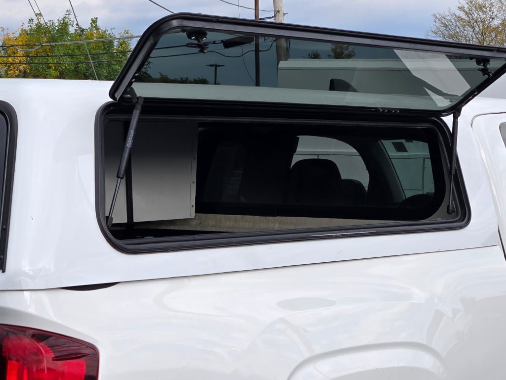 Used 2021 Toyota Tacoma SR RWD image 11