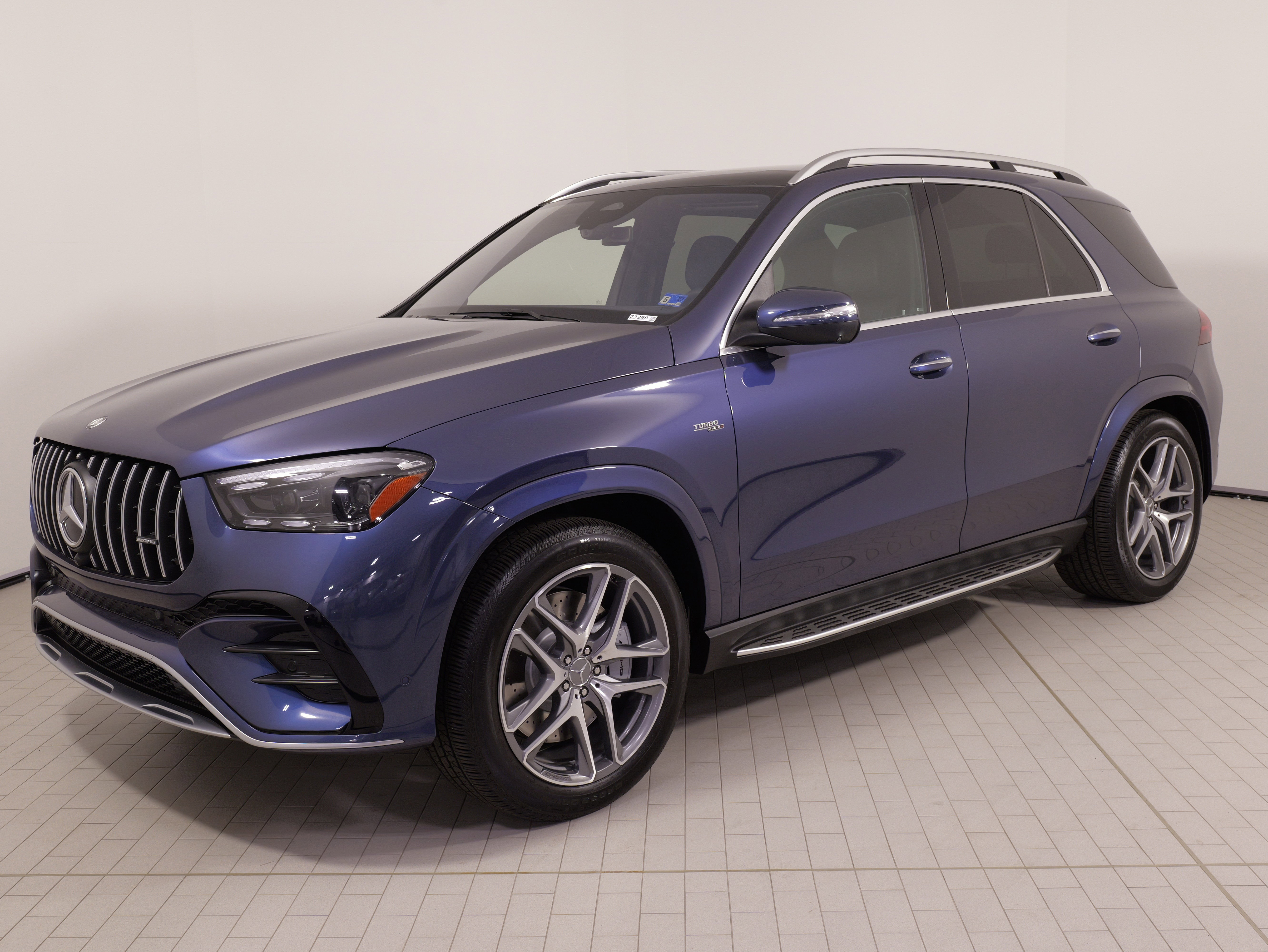 Used 2025 Mercedes-Benz GLE 53 AMG 4MATIC w/ Acoustic Comfort Package image 3