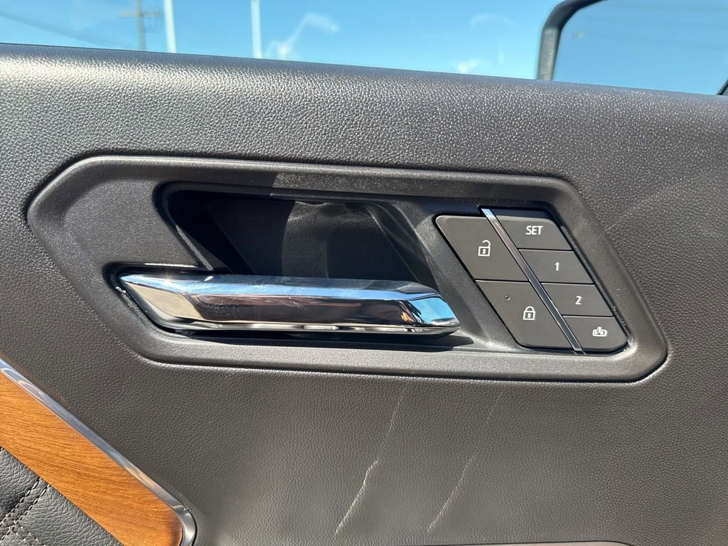 New 2026 GMC Canyon Denali image 11