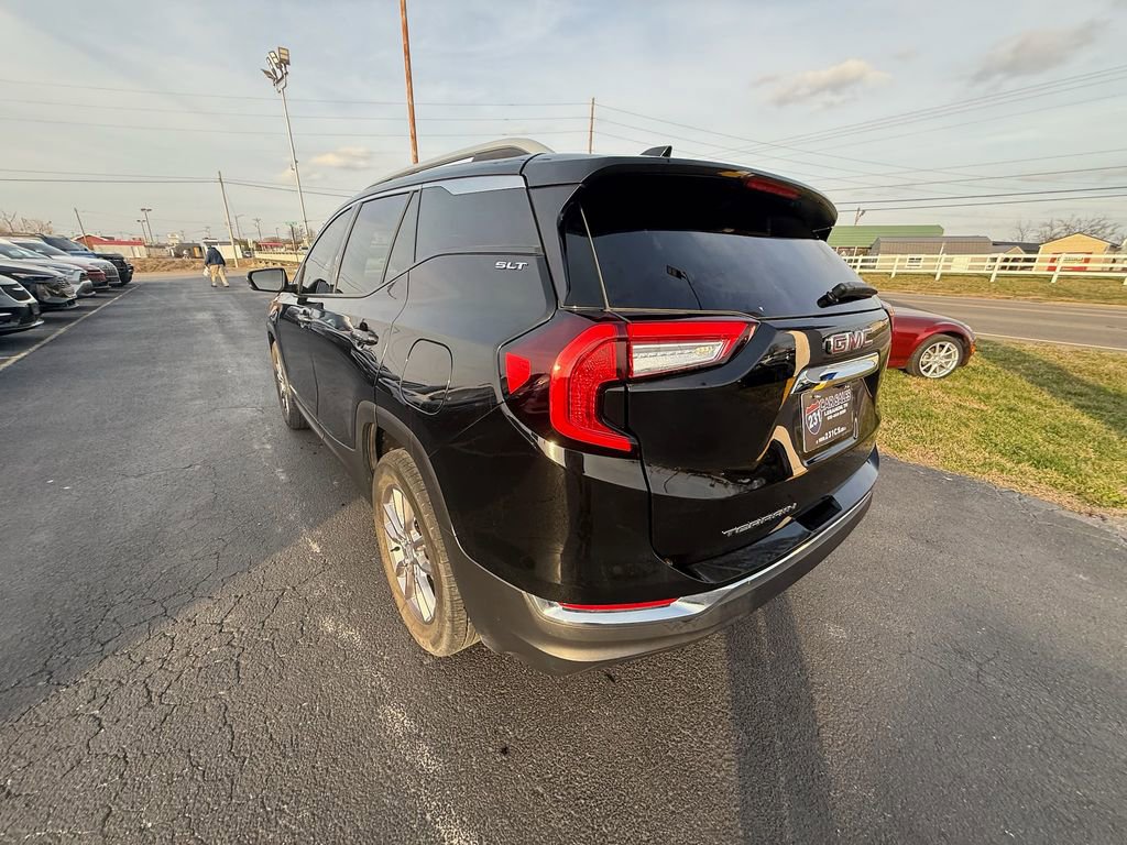 Used 2024 GMC Terrain SLT image 6