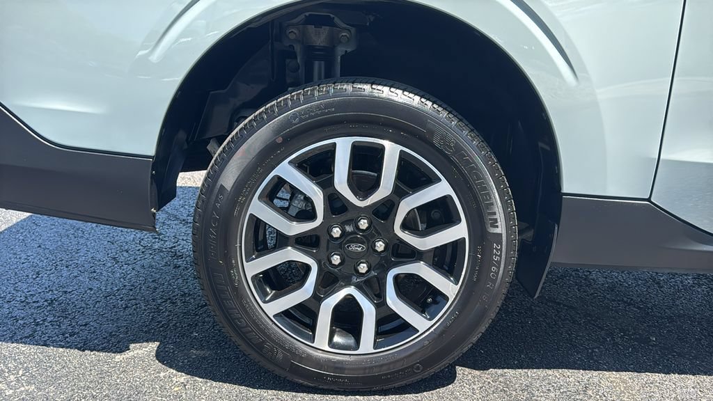 Used 2023 Ford Maverick Lariat w/ Lariat Luxury Package AWD/4WD image 8