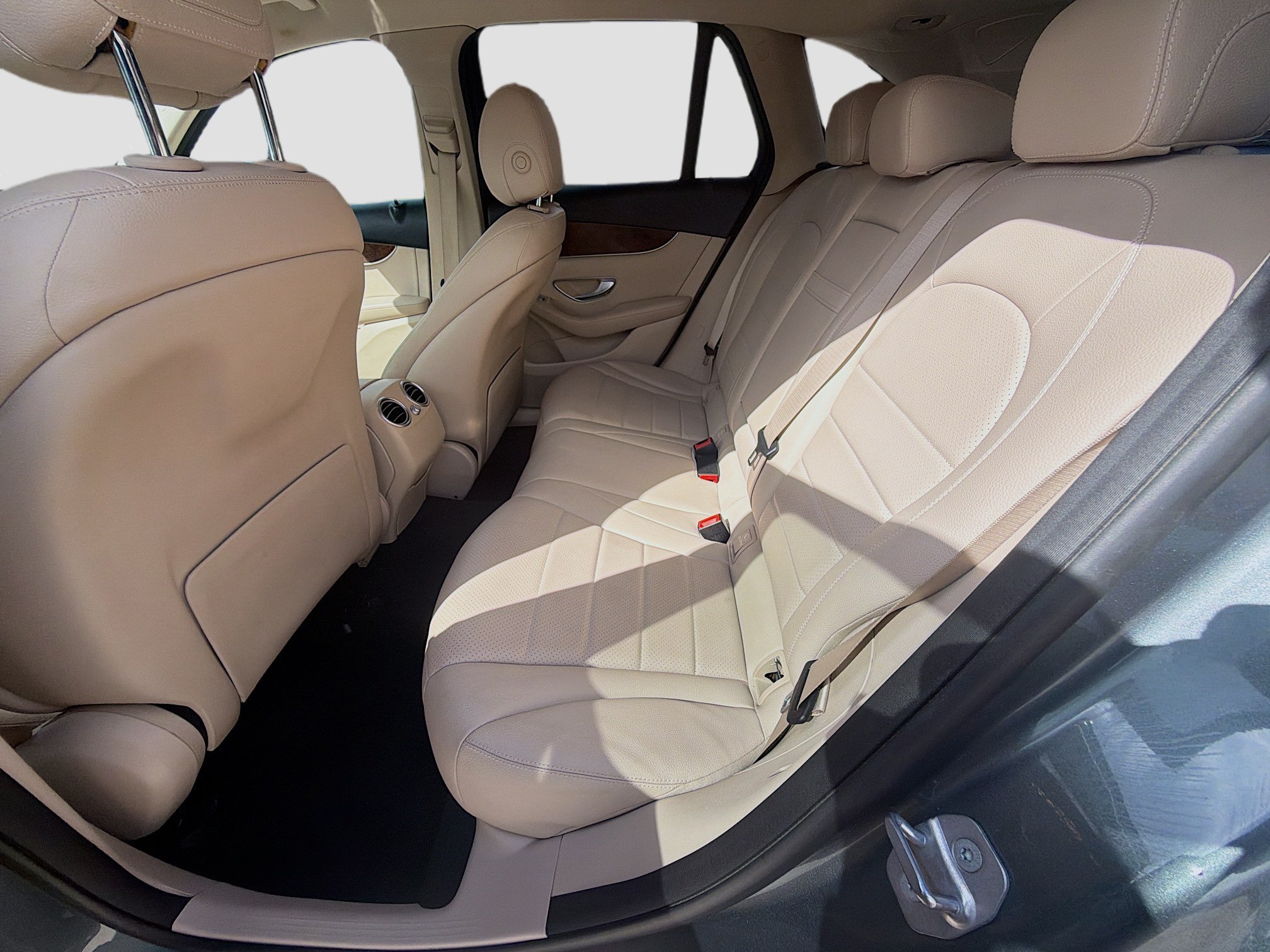 Used 2019 Mercedes-Benz GLC 300 image 21