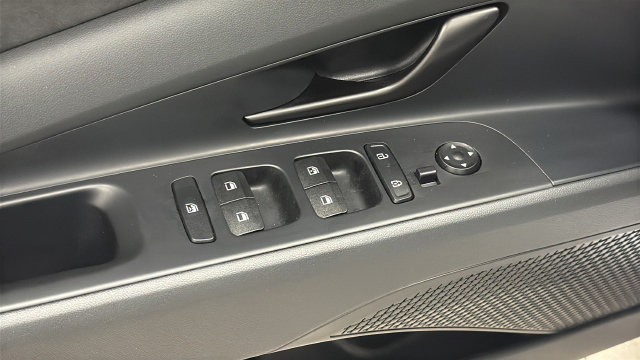 Used 2025 Hyundai Elantra N FWD image 20